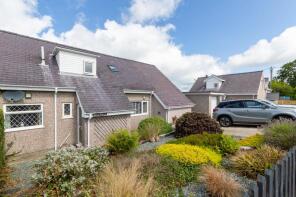 2 Bryn Teg, Tan Yr Allt, Caernarfon LL54 7PP