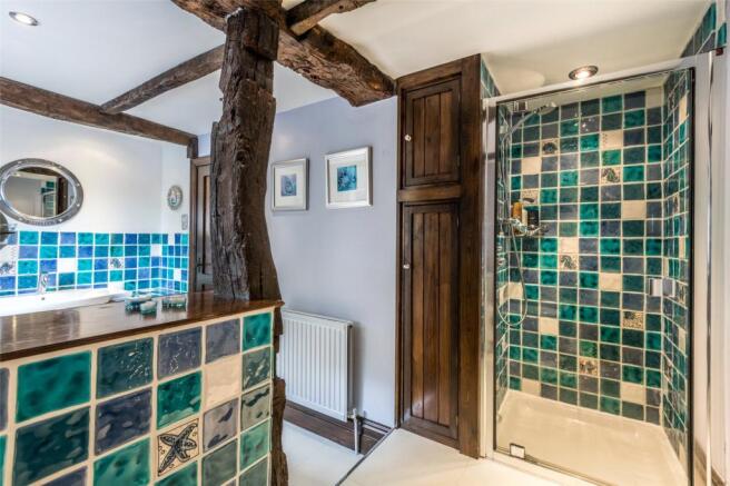 Family Bathroom (A)