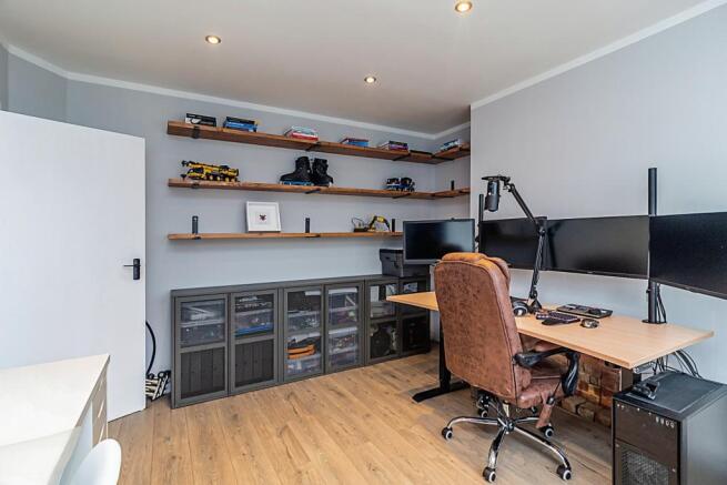 Reception/Bedroom