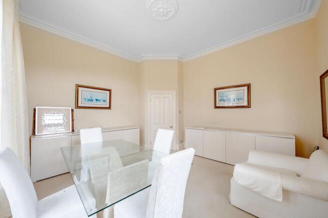 2 bed Flat for sale Image 9