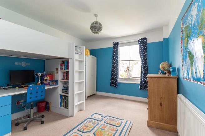 Photo 6