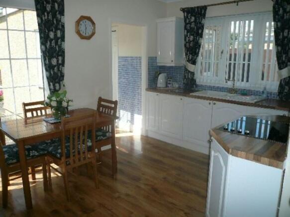 Kitchen/Breakfast Ro