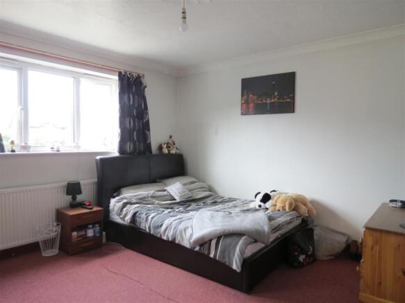 Bedroom: