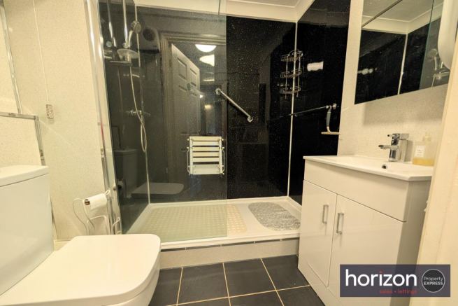 2 bed Apartment for sale Image 9