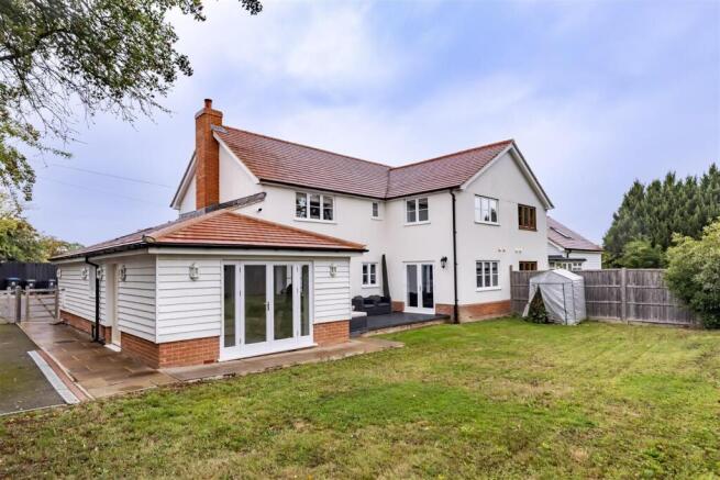 1a, Bumbles Green (31).jpg