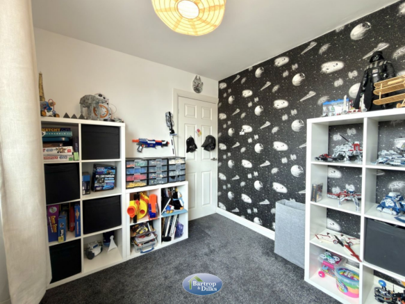 3 bed Semi-Detached for sale Image 11
