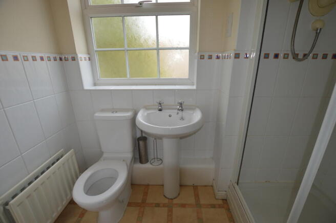 2 bed Apartment to rent Image 9