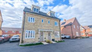 35, Sinclair Way, Lower Broadheath WR2 6EA