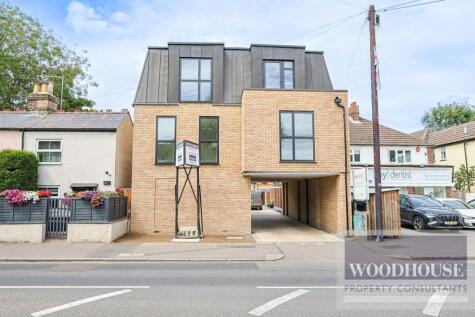 159 Turners Hill, Cheshunt, EN8