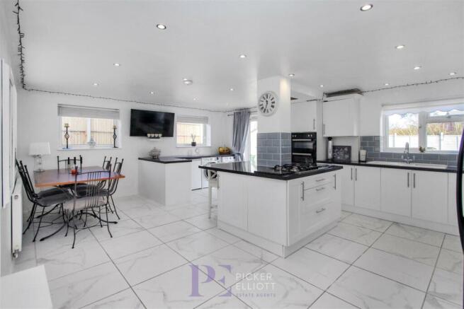 Open Plan Living Kitchen/Dining Room
