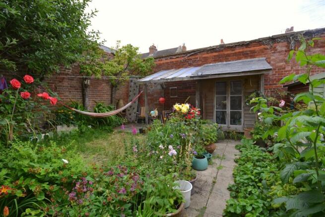 Rear Garden (62).jpg