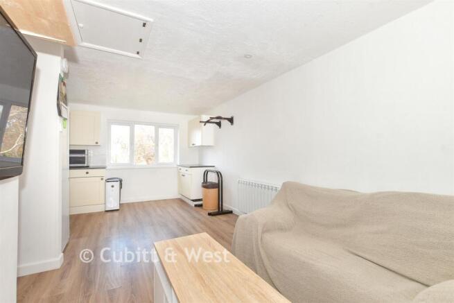 Lounge/ Kitchen/ Dining Room