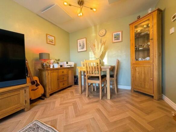 2 bed Semi-Detached Bungalow for sale Image 4