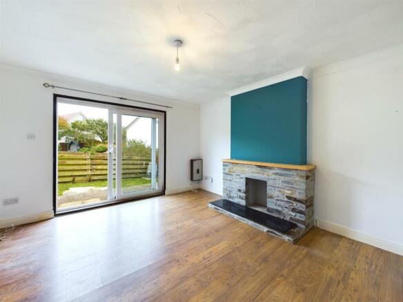 6 Trevarrian Mews Lounge