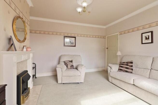 4 bed Semi-Detached for sale Image 9