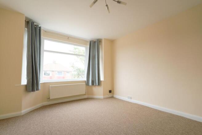3 bed Semi-Detached to rent Image 7