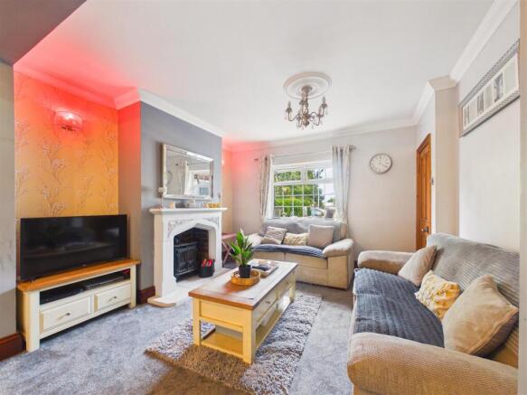 2 bed Semi-Detached for sale Image 7