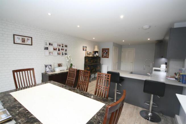 Kitchen Dining Room..JPG