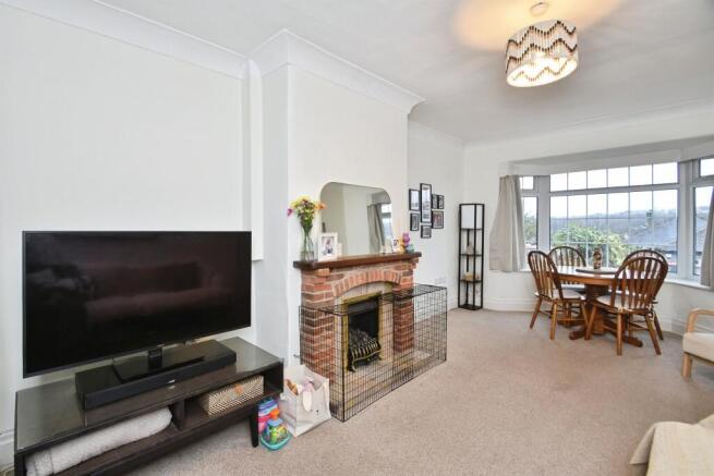 3 bed Semi-Detached for sale Image 12