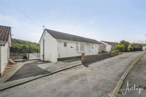 5, Sealands Drive, Mumbles, Swansea SA3 4JU