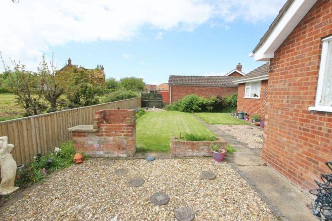 Rear garden ph...