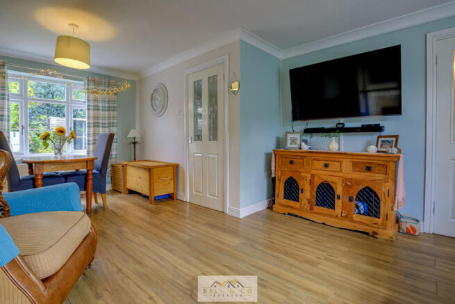 3 bed Semi-Detached for sale Image 4