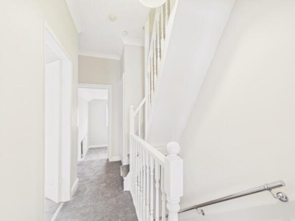3 bed Terraced for sale Image 11