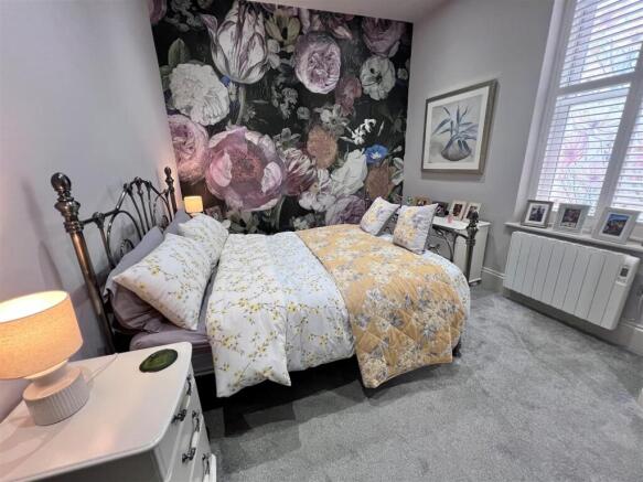 Bed3.jpg