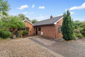 1, Whitehall Close, Rushwick WR2 5TJ