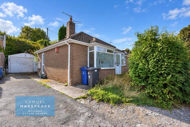 Two Bedroom Detached Bungalow with Endless Potent