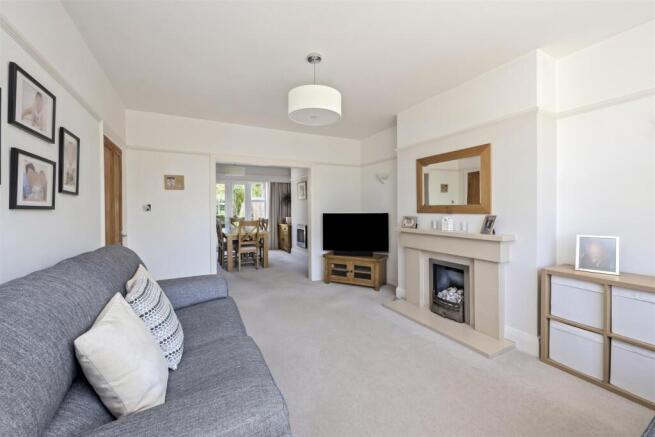 Ashurst Drive, 40-003.jpg