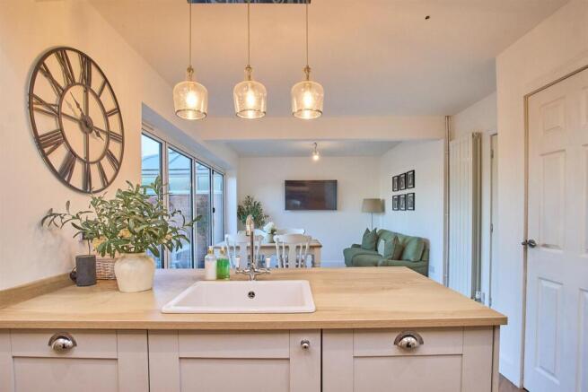 Open Plan Living/Dining/Kitchen