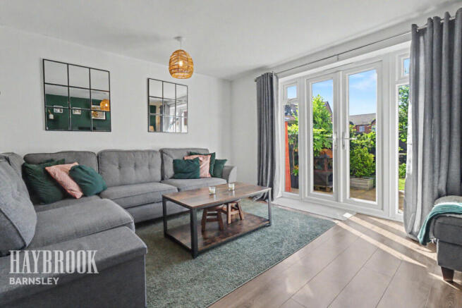 3 bed Semi-Detached for sale Image 4