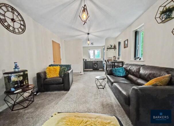 2 bed Apartment for sale Image 4