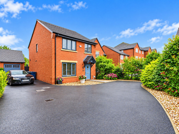 3-bed detached on Glovers Way, Burscough, L40, £450,000