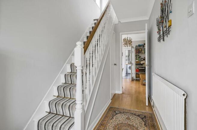 McKinnell Crescent, Rugby (15).jpg