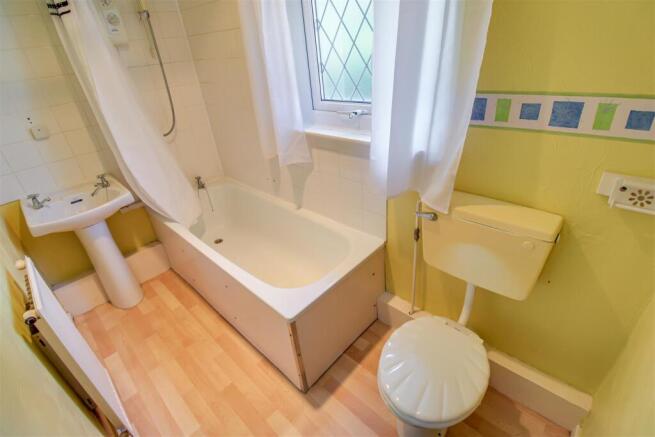 3 bed Semi-Detached for sale Image 8