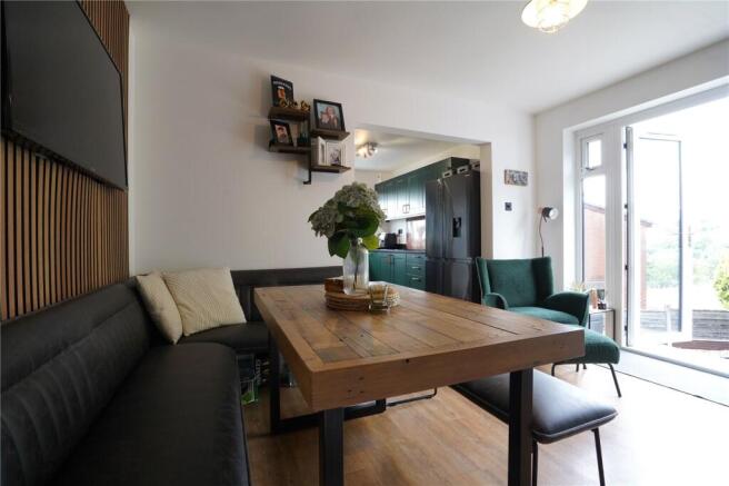4 bed Semi-Detached for sale Image 7