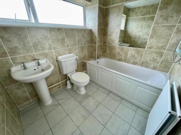 Bathroom/w.c.