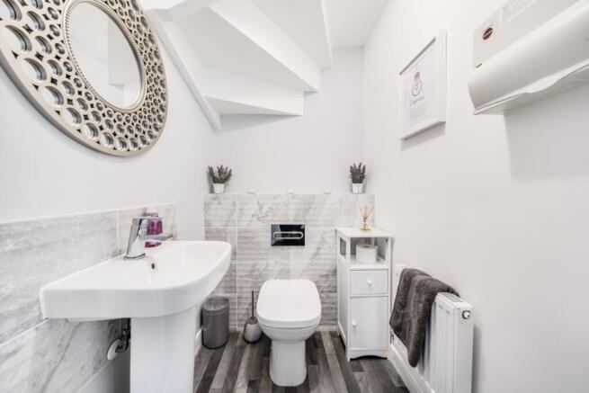 1359861-9-68da4f258a94e