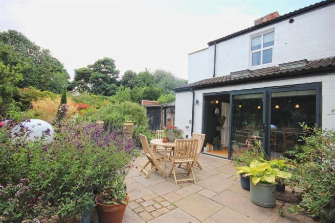 3 bed House for sale Image 10