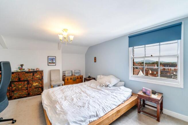 Top Floor Rear Bedroom