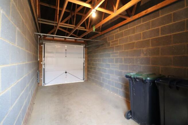 Garage.jpg
