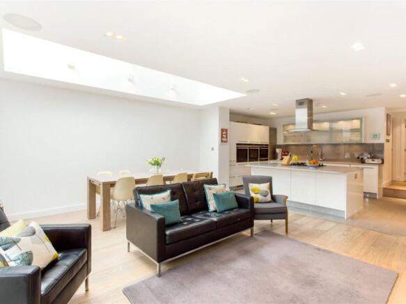 Kitchen/Reception