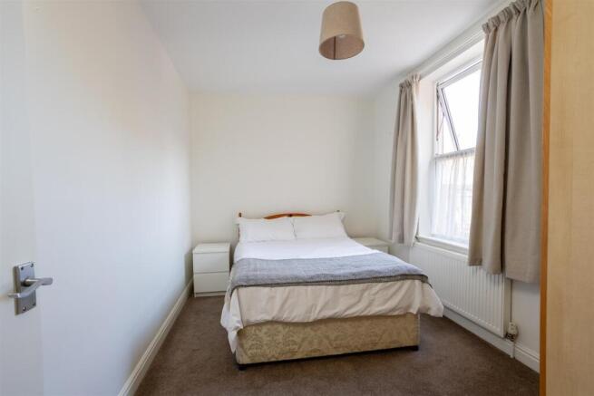 1 bed Flat to rent Image 12