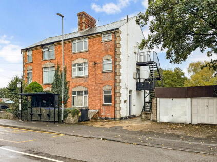 Banbury Road, Brackley, NN13 6AU