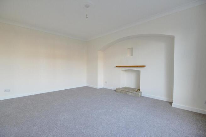 3 bed Semi-Detached to rent Image 7