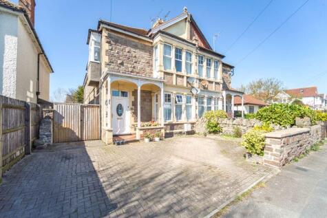 Devonshire Road, South Ward - BIG GARDEN, PARKING + NO CHAIN!