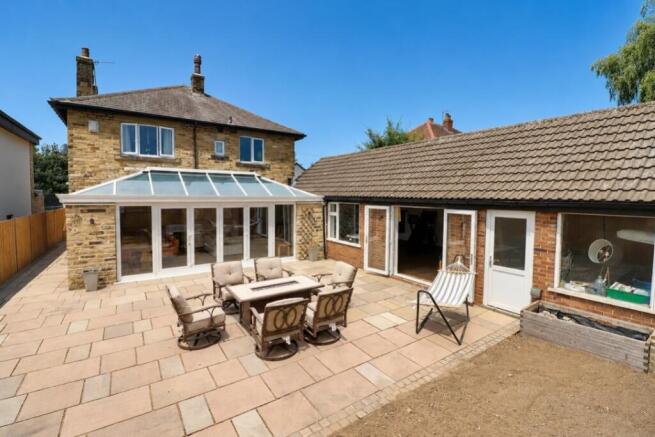 4 bed Detached for sale in otley