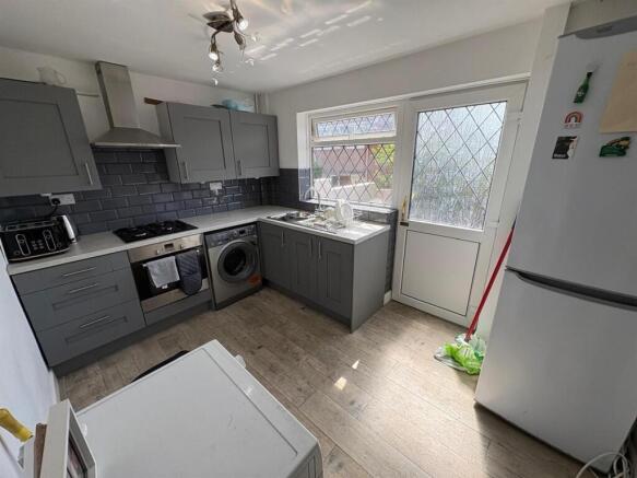 2 bed Town House for sale Image 2